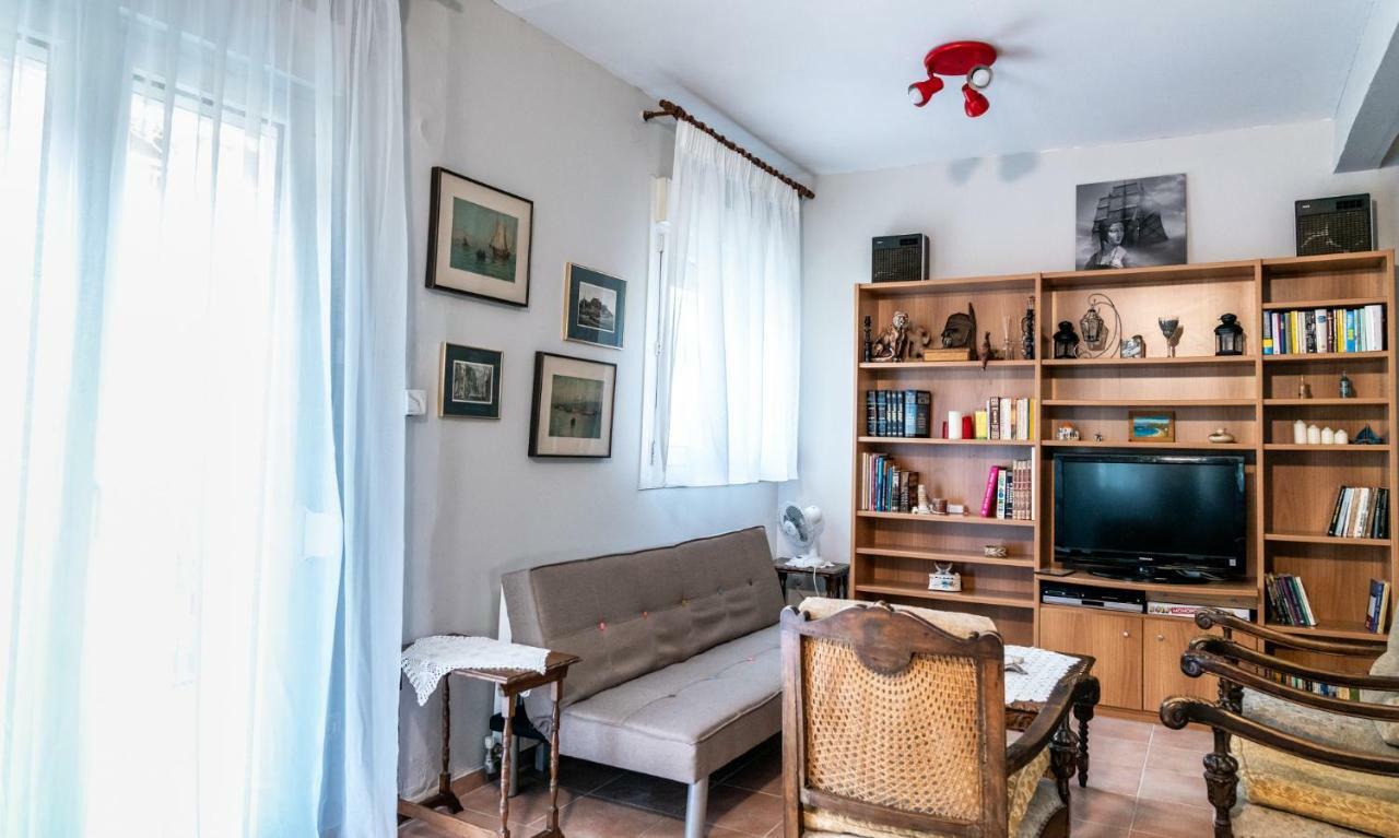 Next To The Sea - Apartment Агия Триас Екстериор снимка