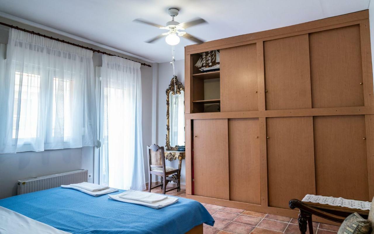 Next To The Sea - Apartment Агия Триас Екстериор снимка